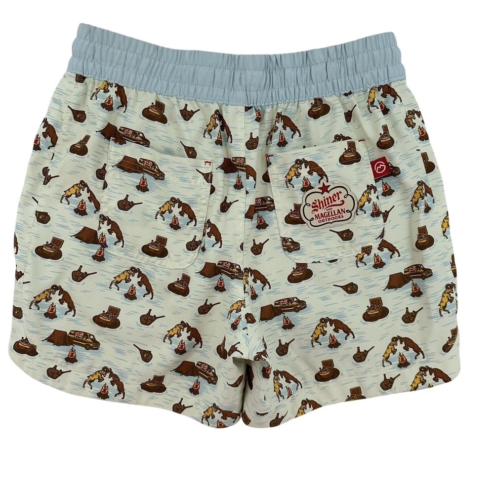 Magellan Outdoors Shiner Bock Men Small All Over Print Camping Shorts Blue Cream